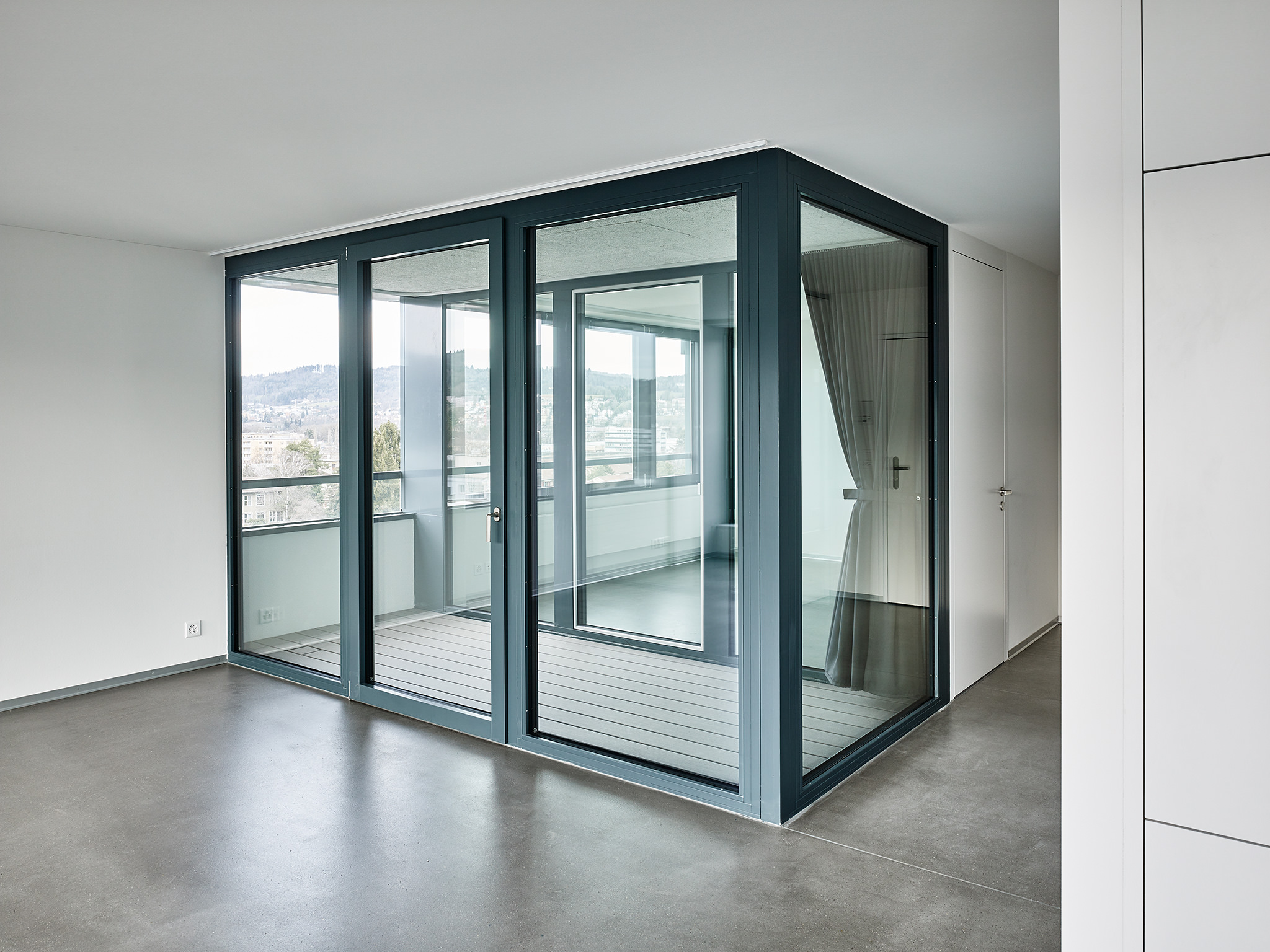 E17630 Alpa 063615 SCREEN